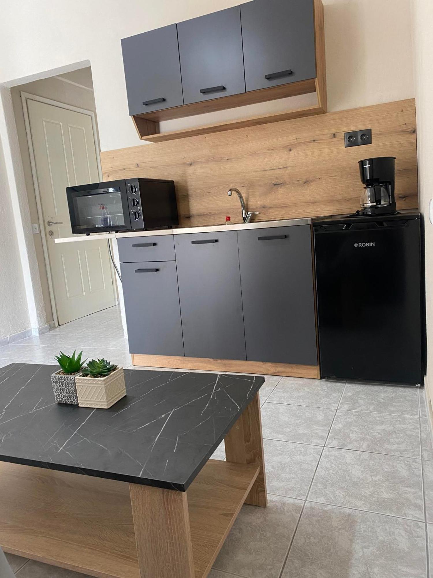 Appartement Sun & Sea à Nea Irakleia Extérieur photo