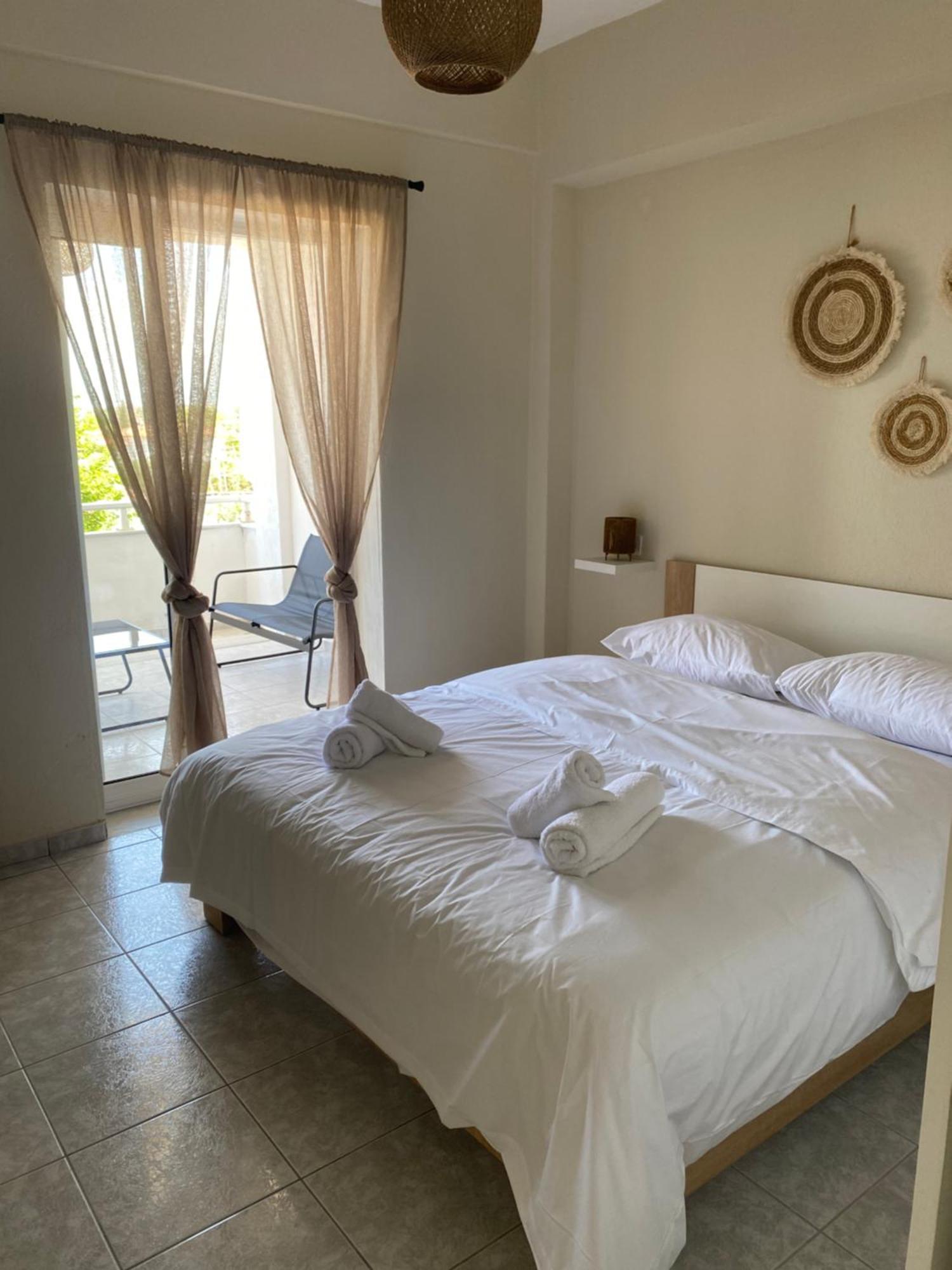 Appartement Sun & Sea à Nea Irakleia Extérieur photo