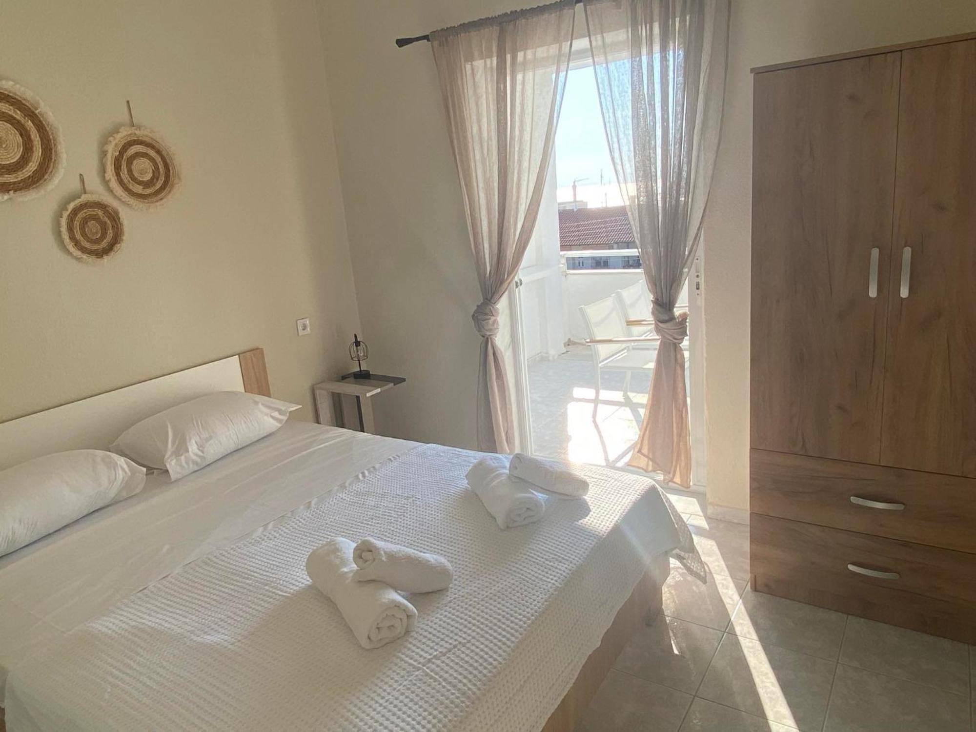 Appartement Sun & Sea à Nea Irakleia Extérieur photo